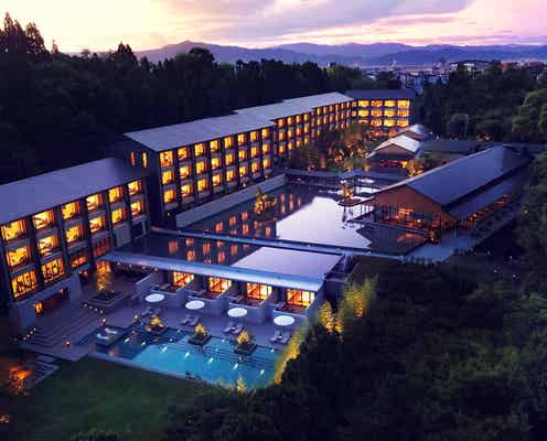 京都「ROKU KYOTO,LXR Hotels&Resorts」自然に溶け込むスパ&天然温泉プールで癒しの時間を