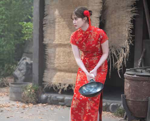 白石麻衣、チャイナドレス姿で「LIFE!」初出演