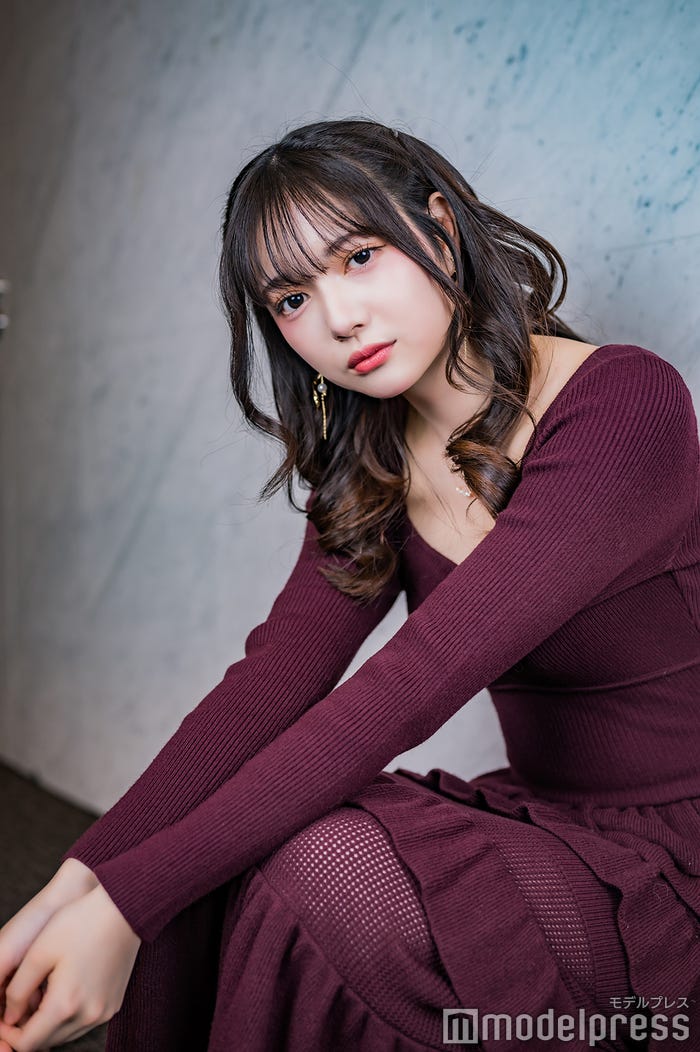 菅井純愛さん(C)モデルプレス