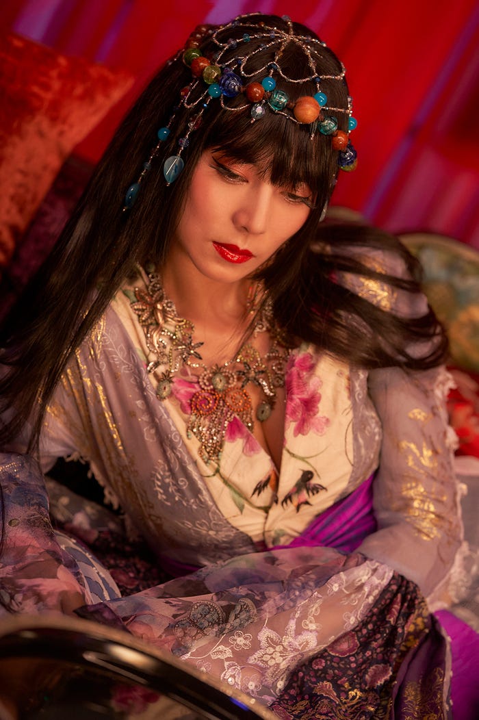 柴咲コウ(C)2022 映画「ホリック」製作委員会(C)CLAMP・ShigatsuTsuitachi CO.,LTD./講談社