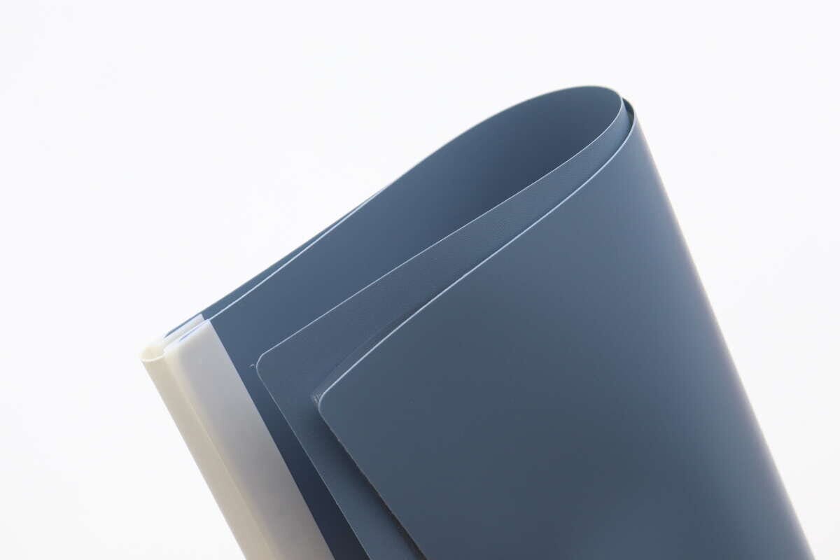 360度折り返せるファイル（A4、BL）　柔らかい