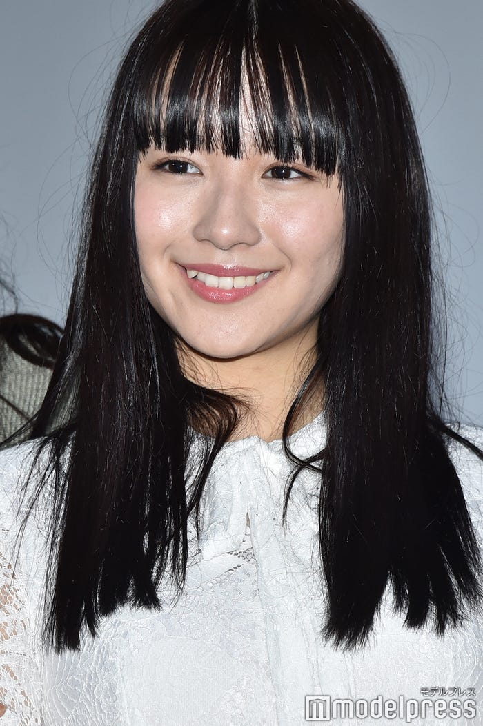 浅川梨奈 (C)モデルプレス