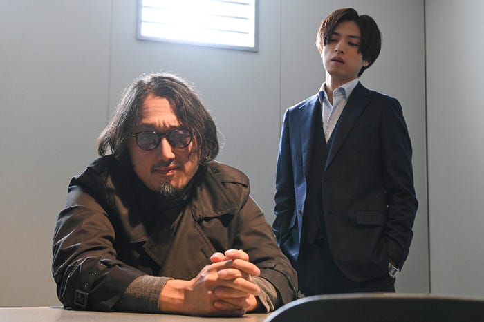 桐山漣(右)(提供写真)