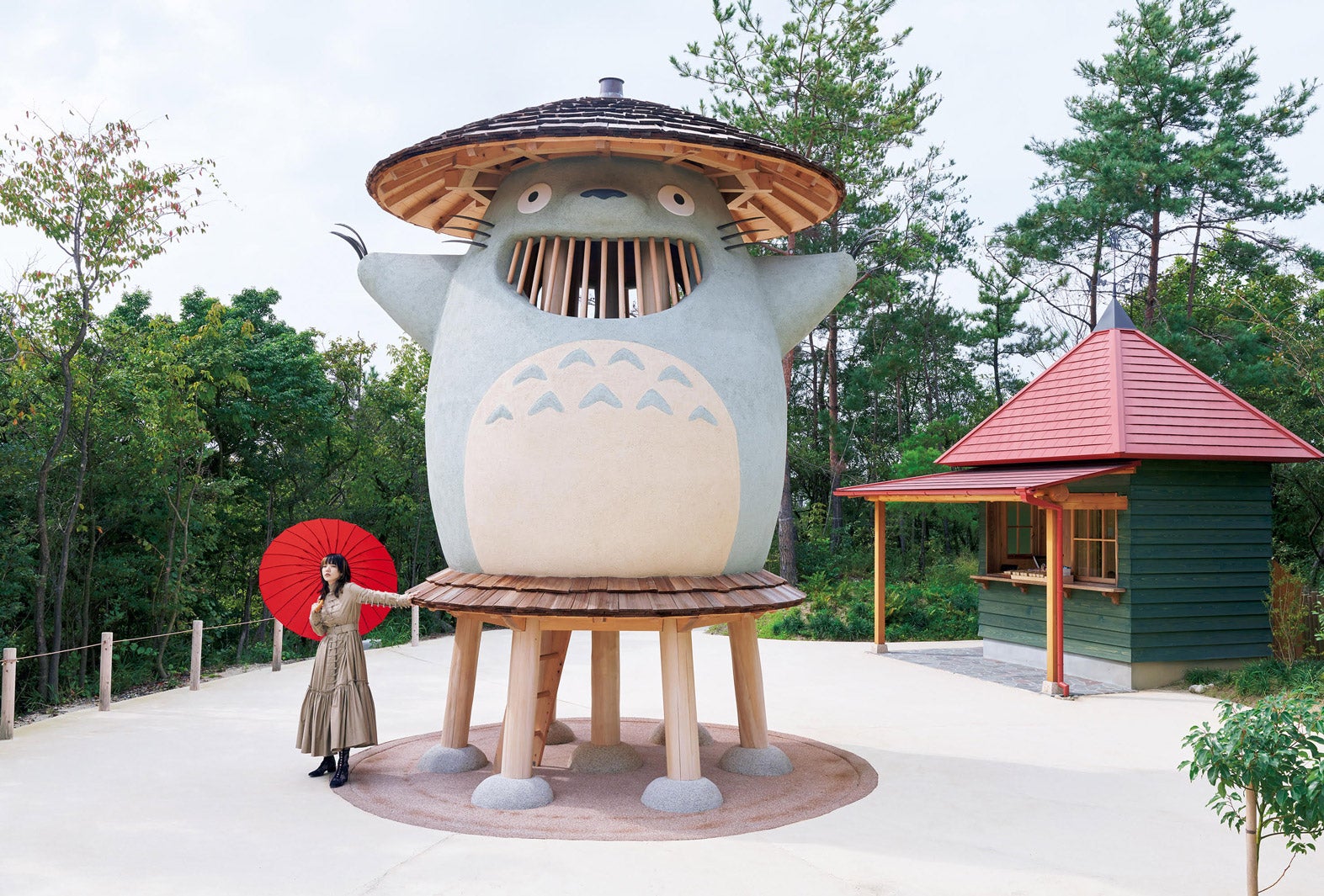 あいみょん「Casa BRUTUS」12月号より／撮影：矢吹健巳（W）（C）マガジンハウス