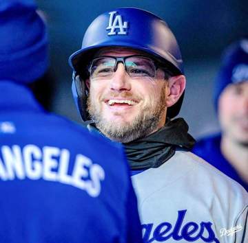 ドジャース マンシーが今季2度目のマルチ本塁打！菅野から一撃→五回に右翼へ6号弾 3打席連続安打＆打点の大暴れ ド軍は毎回得点の猛攻