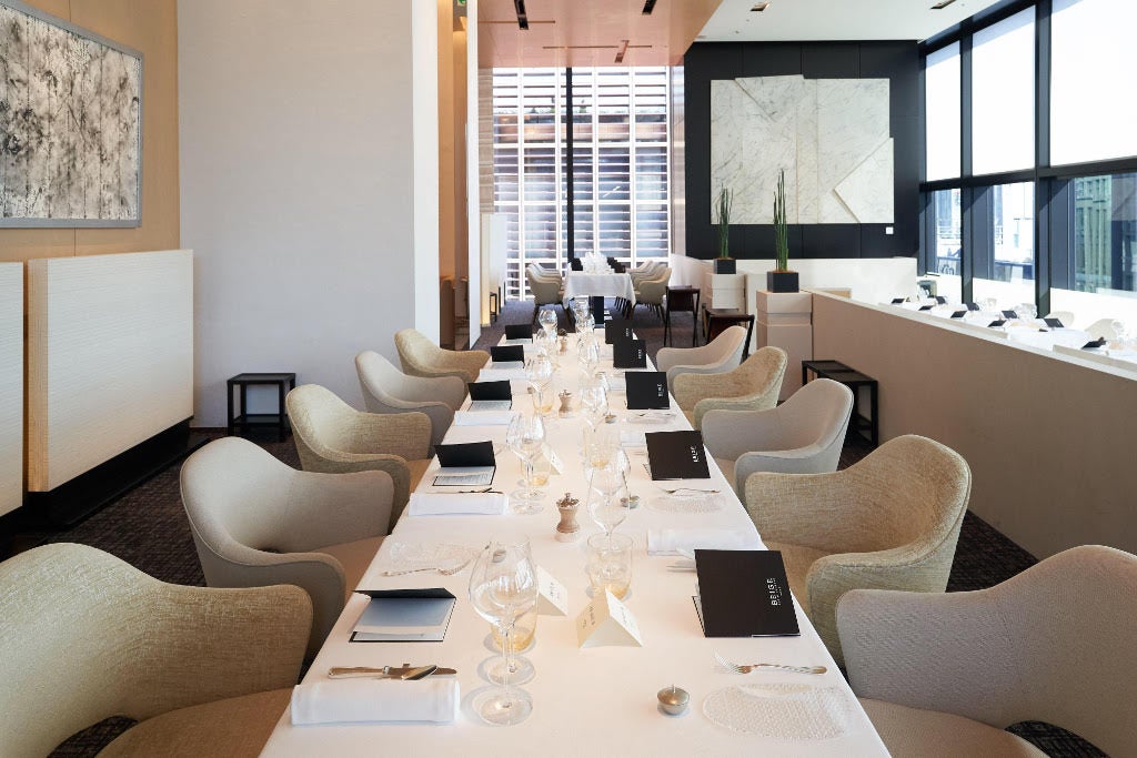 美食の饗宴「10 STARS 10 HANDS」（C）TBS