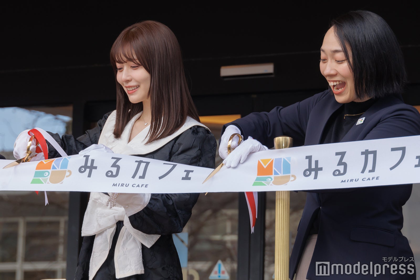 長濱ねる、川俣郁美氏（C）モデルプレス