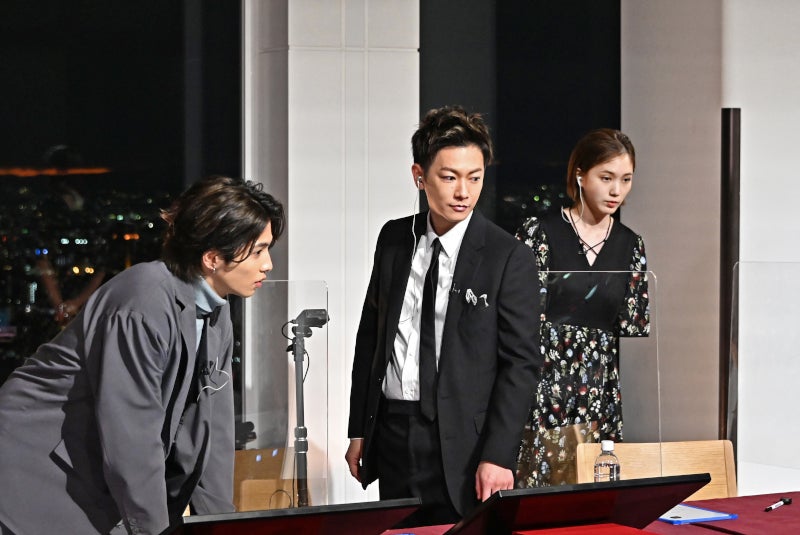 志尊淳、佐藤健、本田翼（C）TBS