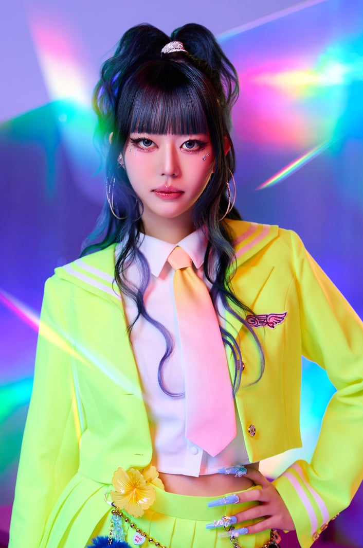 LII（提供写真）