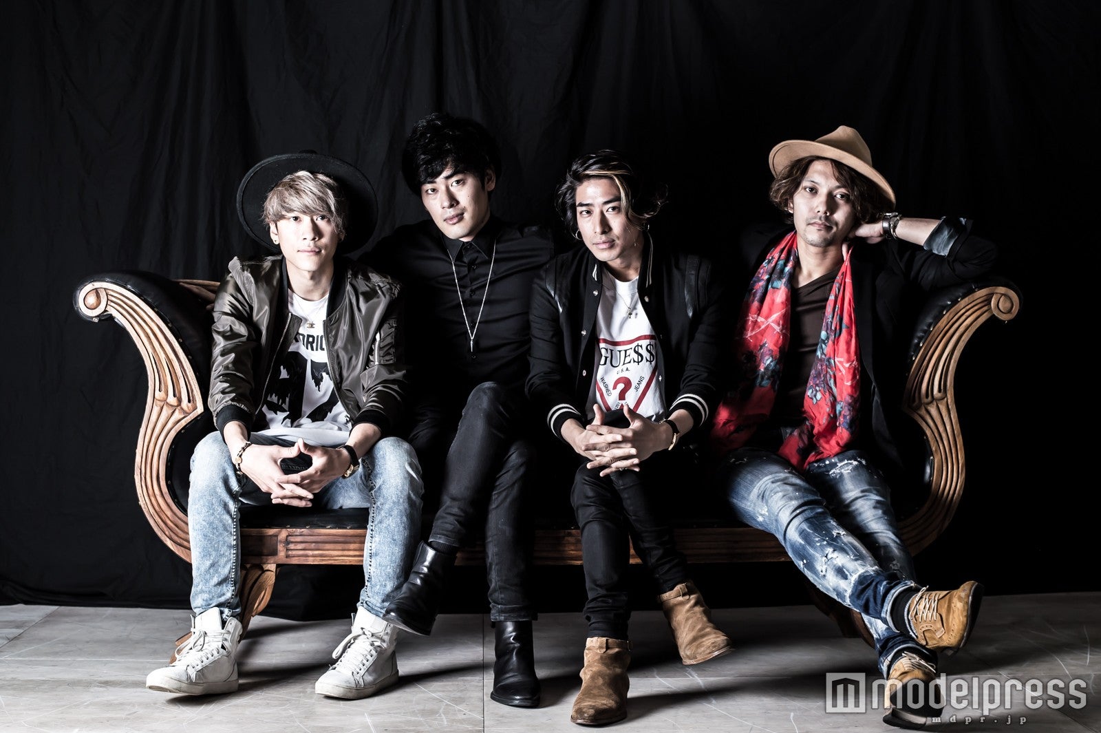 （左から）謙二、秋気、悠、兆志（C）モデルプレス