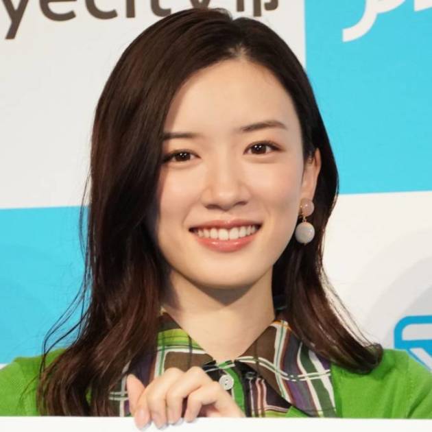 永野芽郁、海外の一人旅で自分を解放「日本にいる時よりもちょっとオープンな気持ちで…」 - モデルプレス