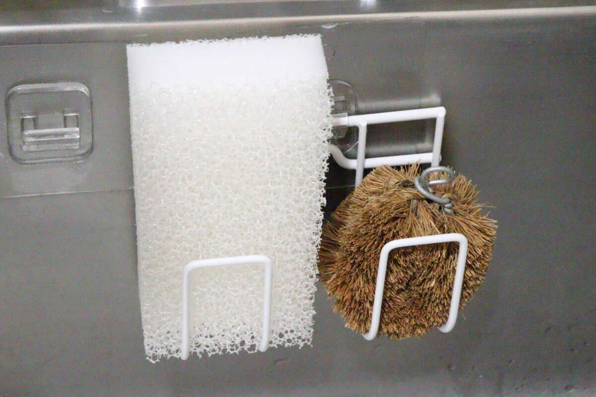 ダブルスポンジホルダー（シール付）　使用例