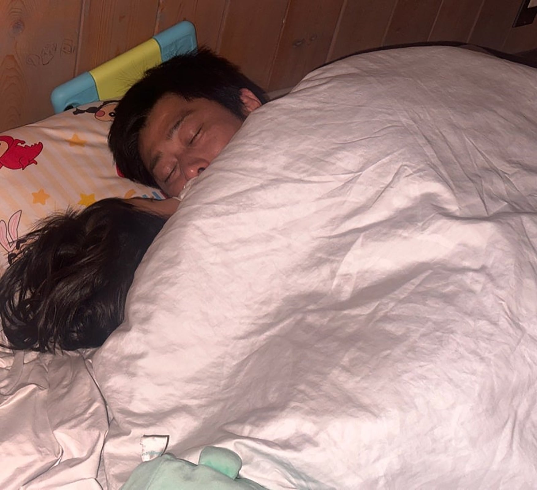 愛娘＆尾形貴弘／あいさんオフィシャルブログより