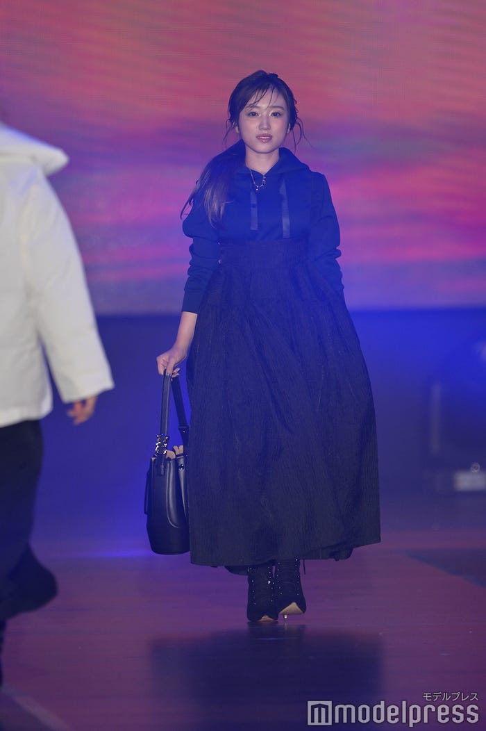 矢吹奈子(C)モデルプレス