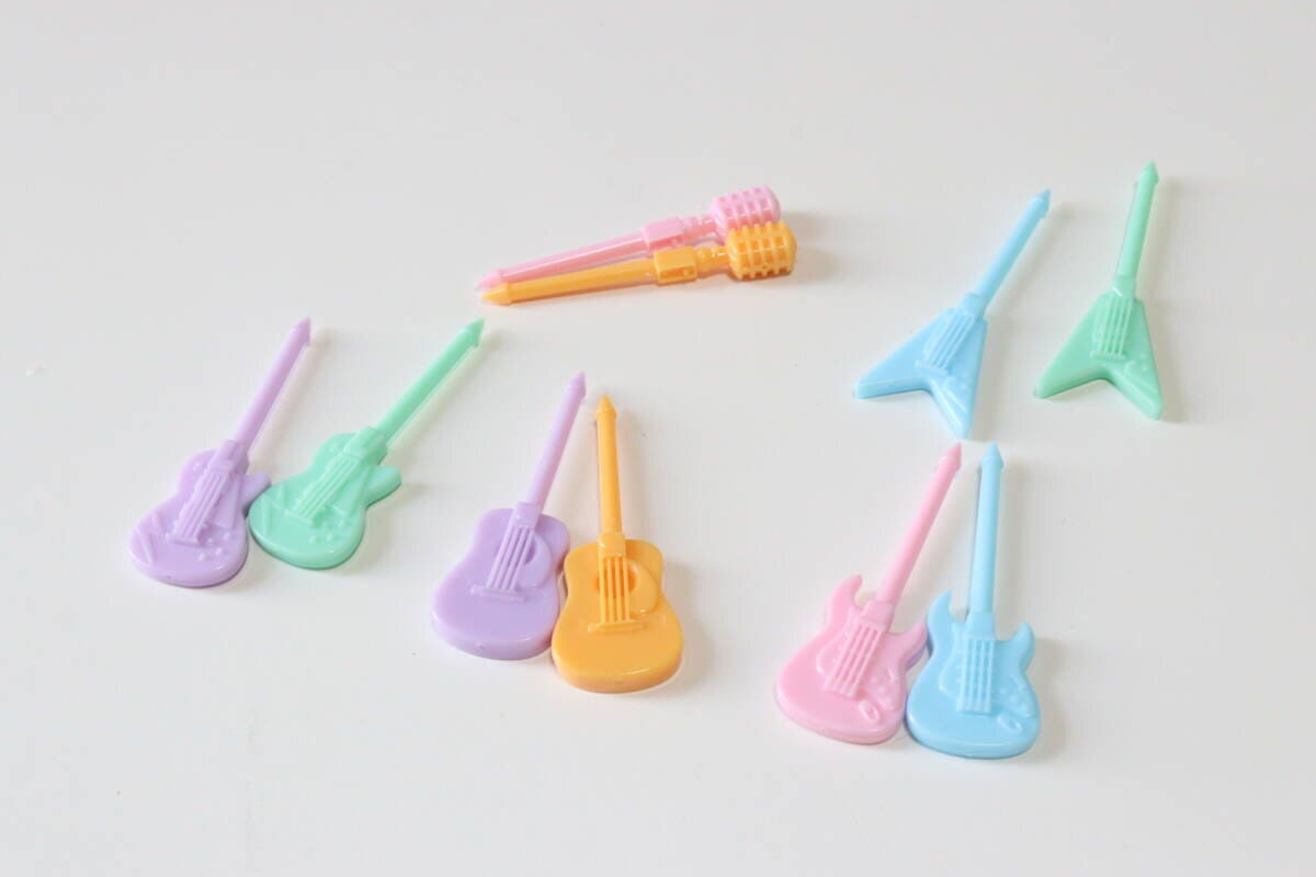 セリアのカラフルなバンドピックス