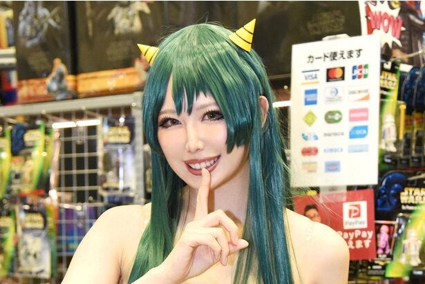 うる星やつら』ラムちゃんのコスプレイヤー、ビキニのこだわり