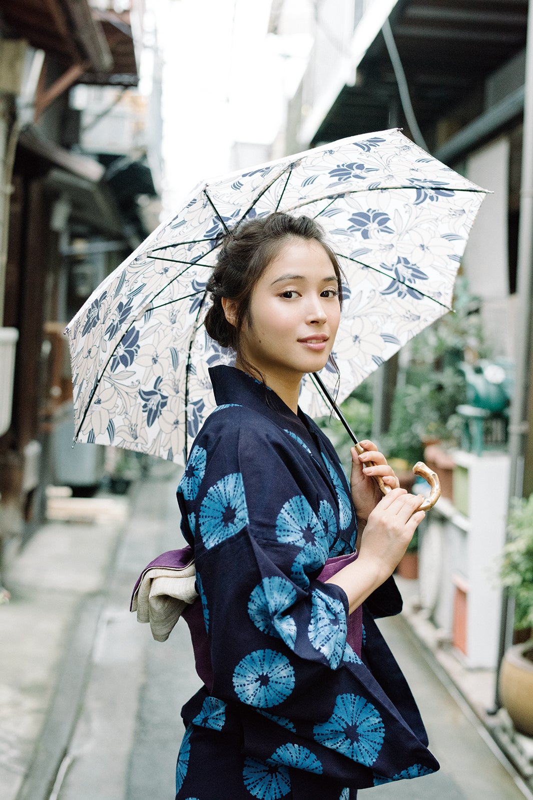 しっとり浴衣姿の広瀬アリス（画像提供：所属事務所）