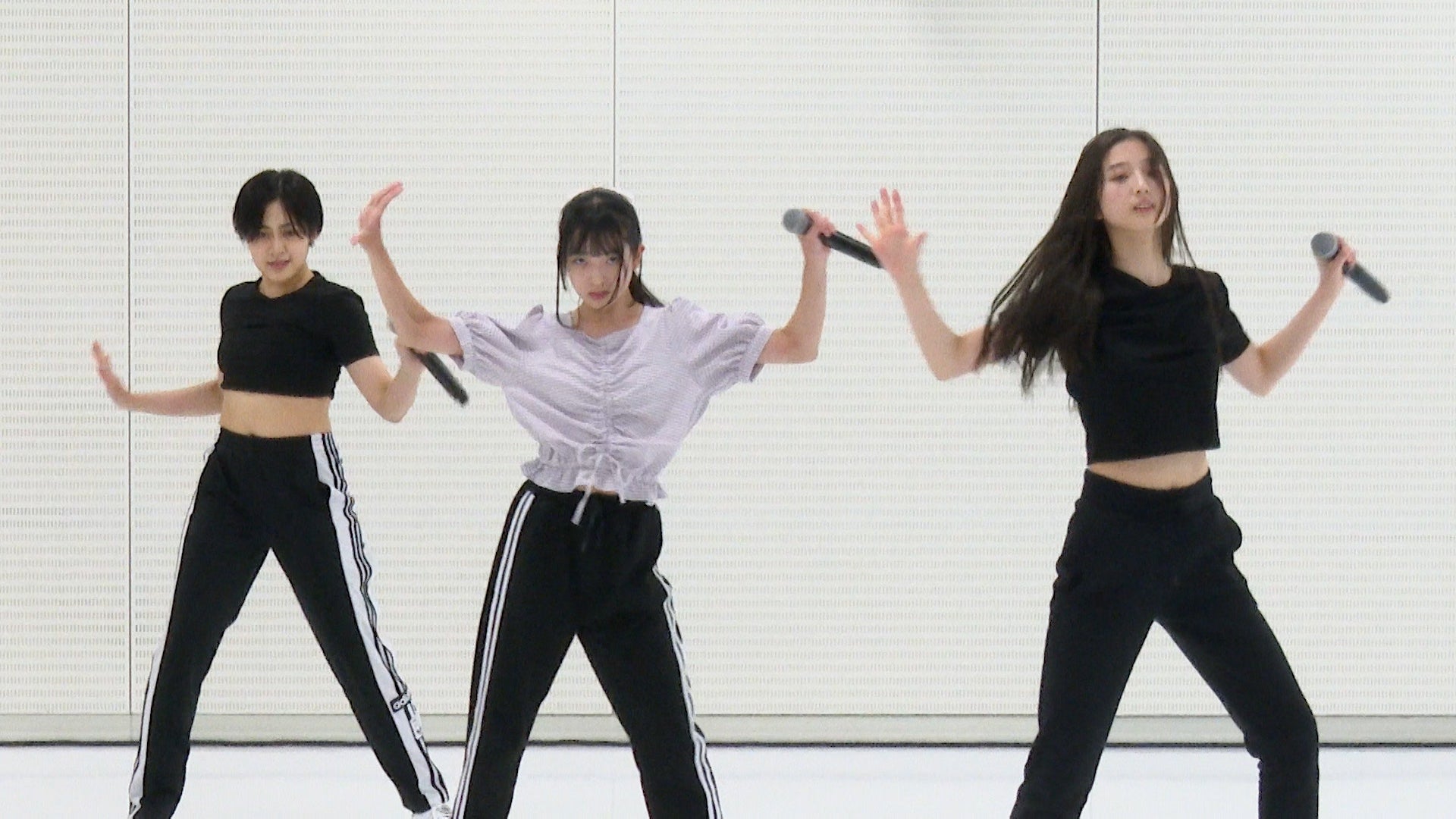 「OUT OF 48」第13話より（C）NTV