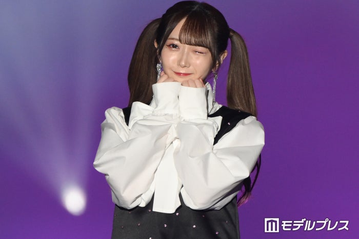 ≠ME⾕崎早耶、高めツイン×ウィンクが悶絶級【TGC熊本2024】