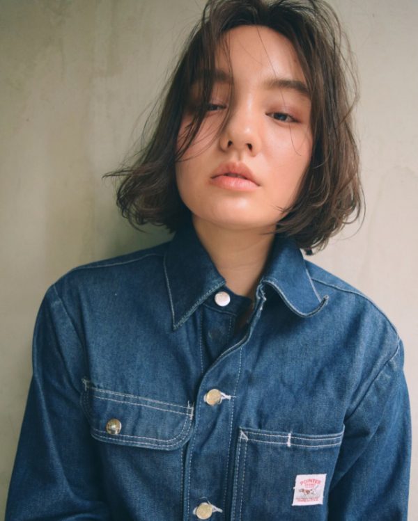 夏はパーマで大人おしゃれが叶う 暑い日のヘアセットが楽チンになる髪型って モデルプレス 夏はパーマで大人おしゃれが叶う 暑い日のヘアセットが楽チンになる髪型って モデルプレス