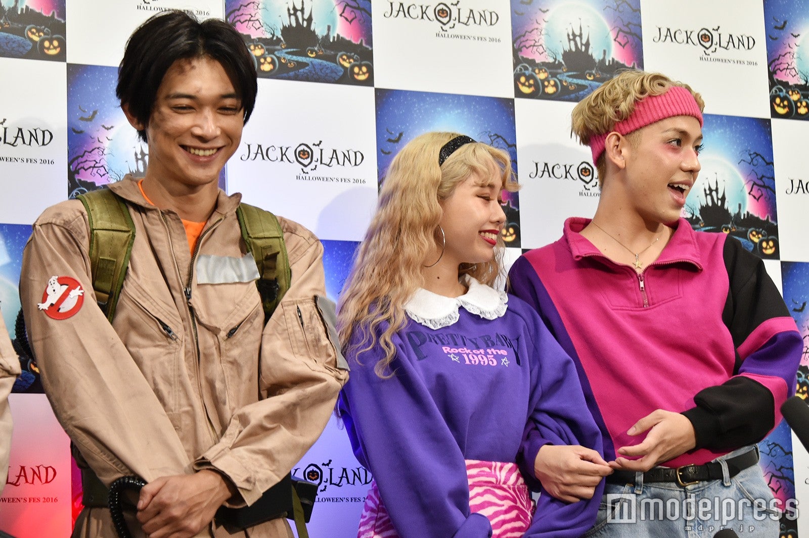 （左から）吉沢亮、ぺこ、りゅうちぇる（C）モデルプレス