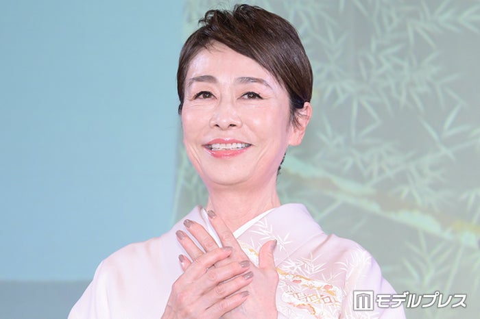 安藤優子、夫作おでんで簡単おもてなし 豪華食卓に絶賛の声「器のセンスも抜群」「メニュー豊富ですごい」