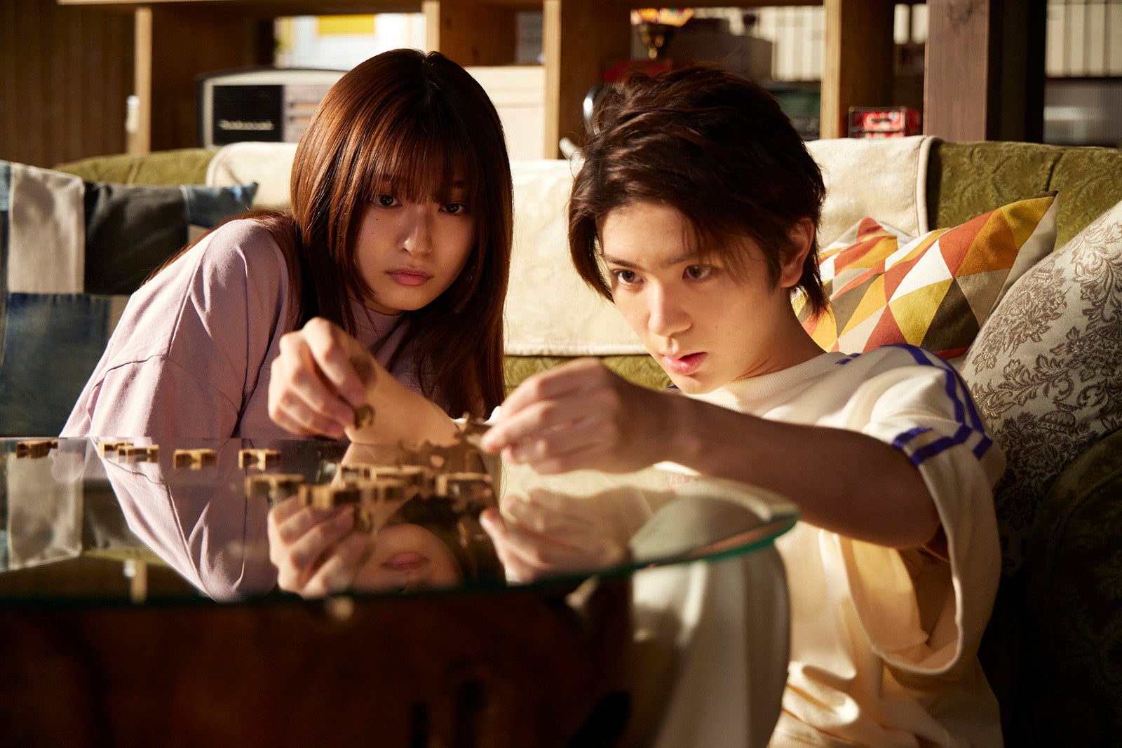 （左から）吉川愛、高橋優斗／「純愛ディソナンス」第6話より（C）フジテレビ