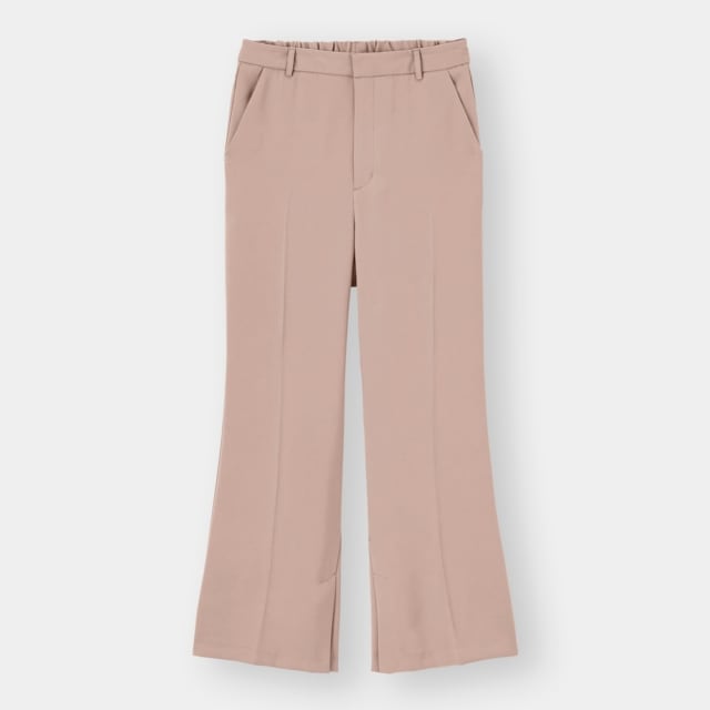 くすみピンクのフレアパンツ