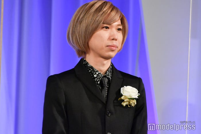 Official髭男dism/小笹大輔 (C)モデルプレス