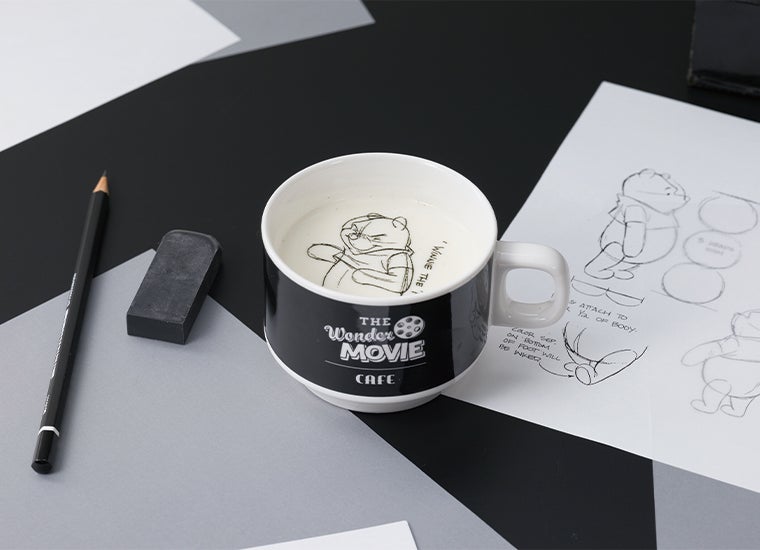 モノクロミルクスープ税込990円（C）Disney