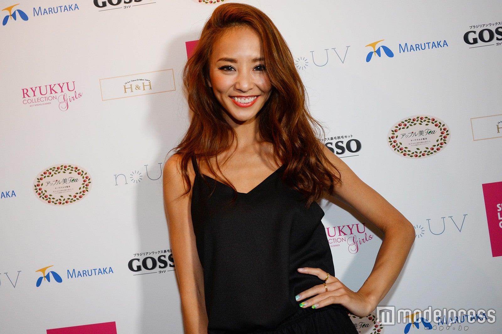 武田静加、美ボディ引き立つ黒コーデが色っぽい　スタイルキープの秘訣とは？