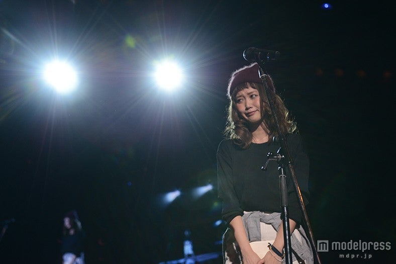 ラストの田中里奈、感極まり涙で挨拶