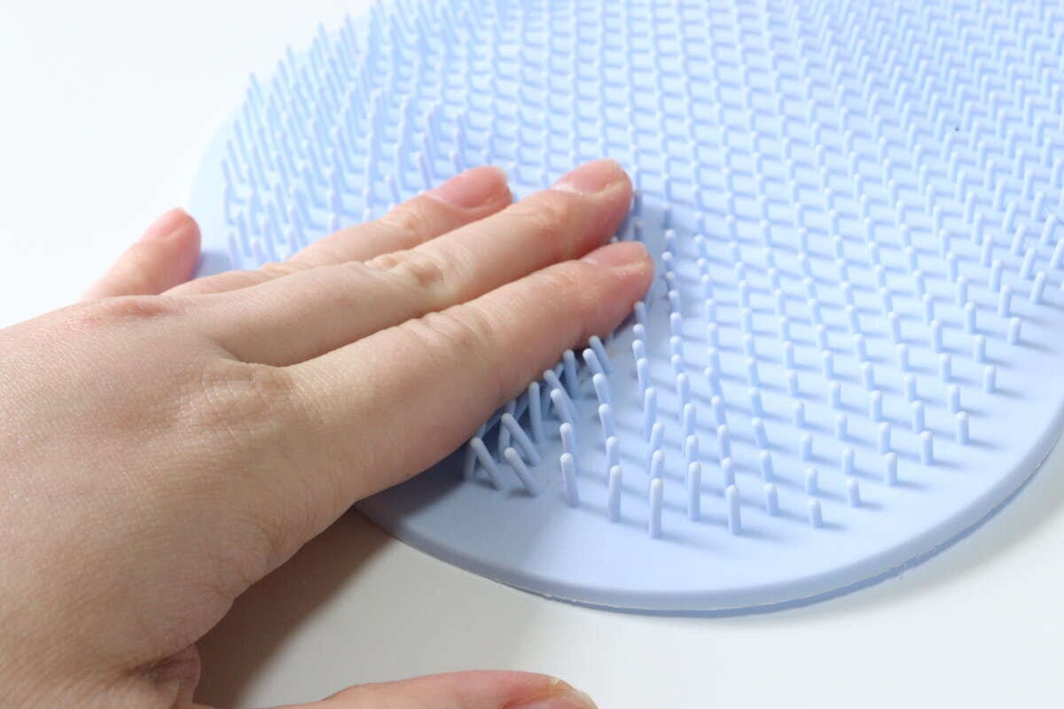 セリア　足裏ブラシマット　TPU