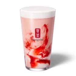 いちご杏仁 ミルクティー(ICED)Mサイズ/610円 Lサイズ/700円/提供画像