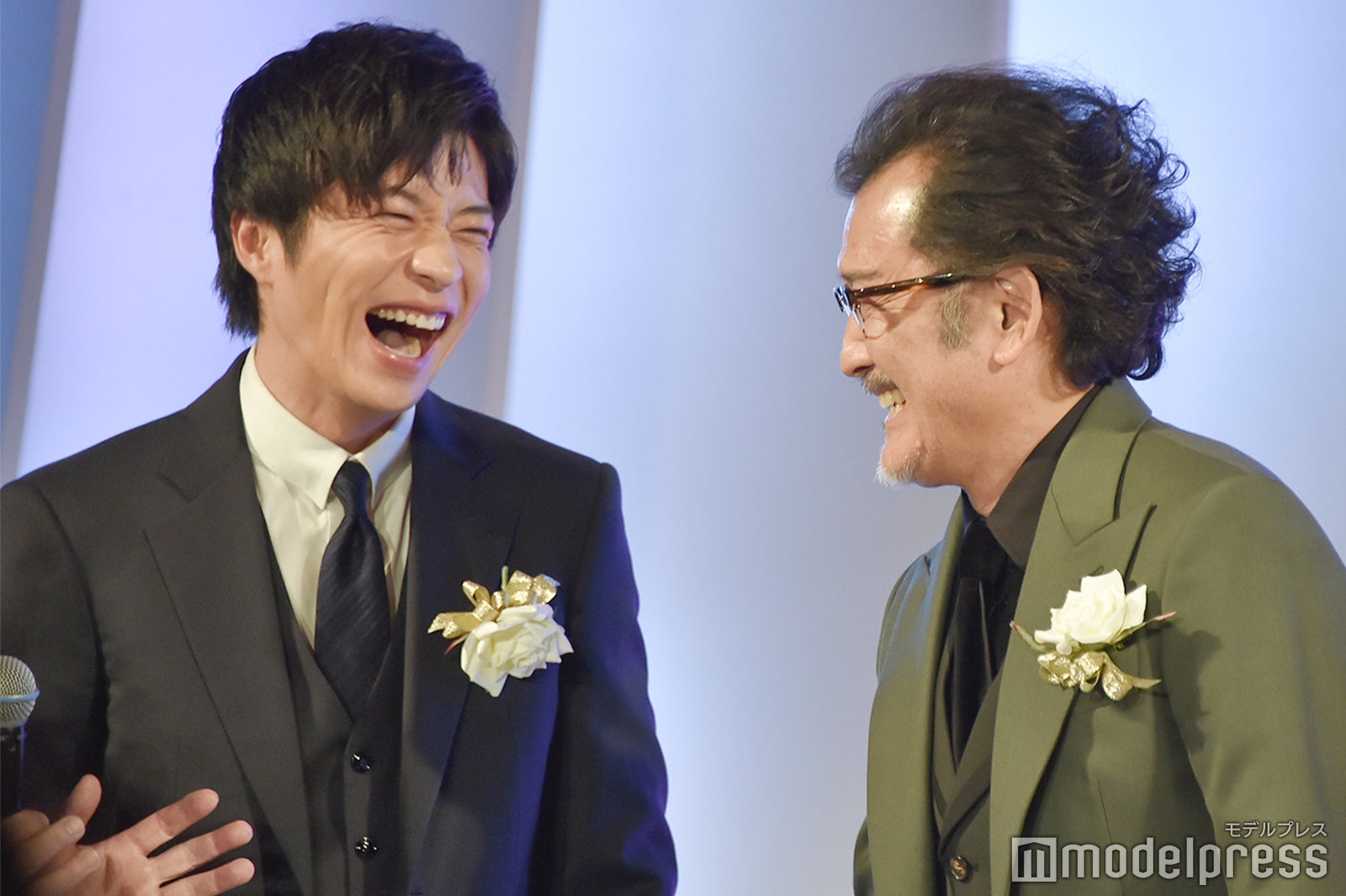 田中圭、吉田鋼太郎（C）モデルプレス