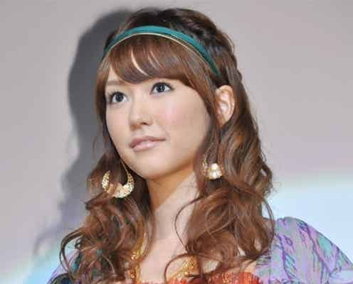 桐谷美玲、元サッカー日本代表選手と2ショット 「テンション上がった」