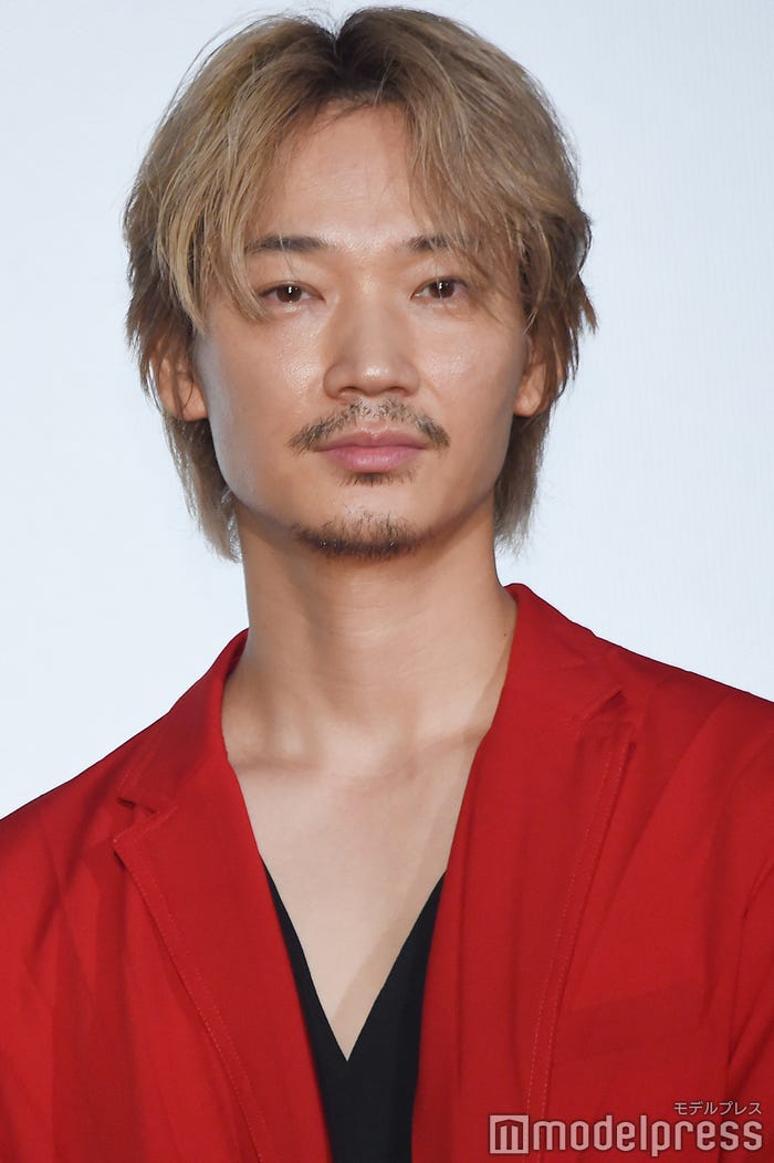 綾野剛(C)モデルプレス