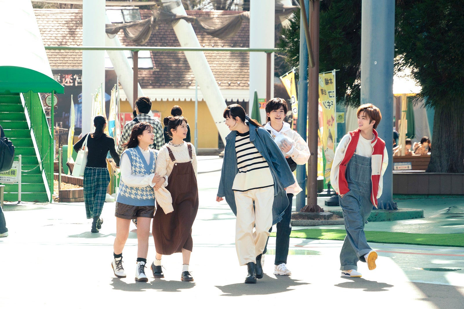 齊藤なぎさ、桜田ひより、茅島みずき、高橋文哉、曽田陵介（C）2023「交換ウソ日記」製作委員会