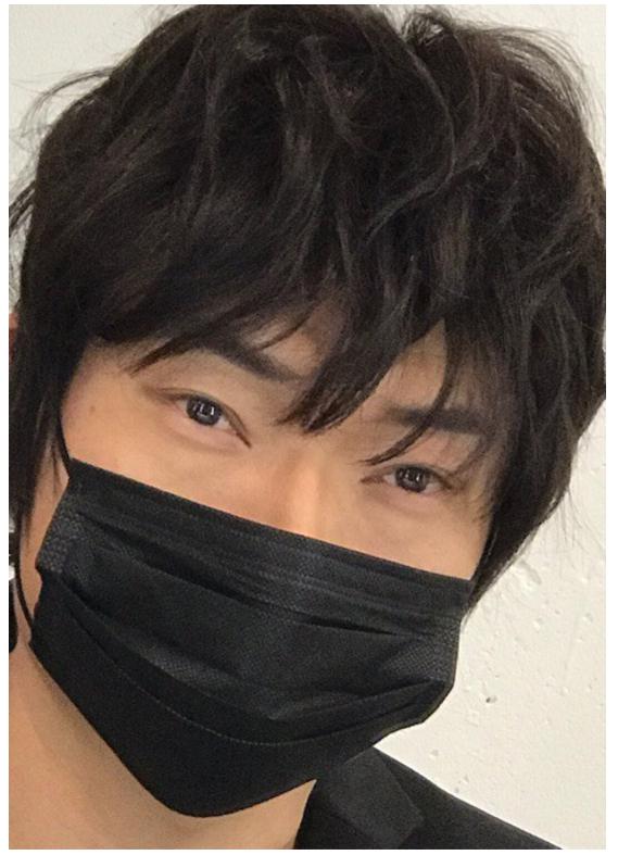 ざわちん ザブングル加藤に 綾野剛風メイク 激似で三度見 元の面影がない と衝撃走る モデルプレス ざわちん ザブングル加藤に 綾野剛風メイク 激似で三度見 元の面影がない と衝撃走る モデルプレス