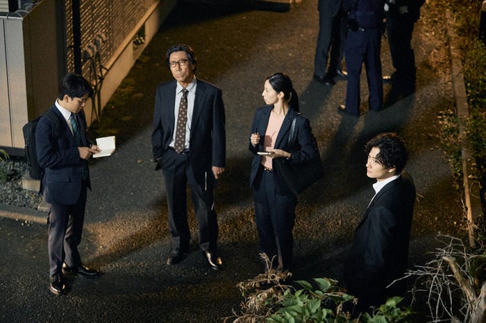 宮近海斗、岸谷五朗、中条あやみ、岡田将生「田鎖ブラザーズ」第3話(C)TBSスパークル/TBS