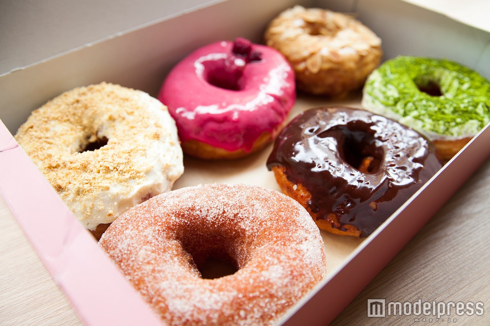 麻布十番「ダンボ」のNYドーナツが美味しそう！カラフルな色味で女心鷲掴み