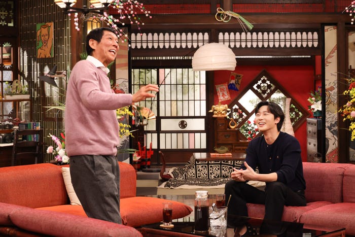 明石家さんま、パク・ソジュン(C)カンテレ・フジテレビ