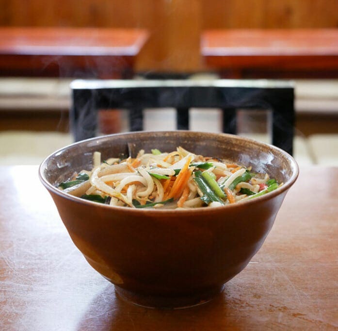 中味そば（税込680円）（2022年5月20日撮影）