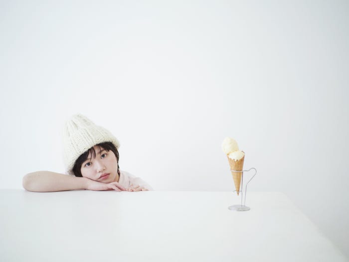 竹内朱莉/撮影:森本美絵、大辻隆広、柿沼琉