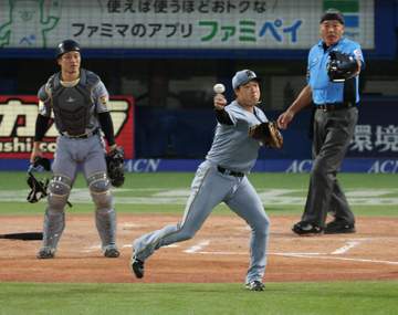 阪神の内野陣が好守連発で下村後押し！大山は一回転送球で三塁封殺＆逆シングルから二塁スロー 二塁・高寺は好判断→直後に佐藤輝が逆転打！