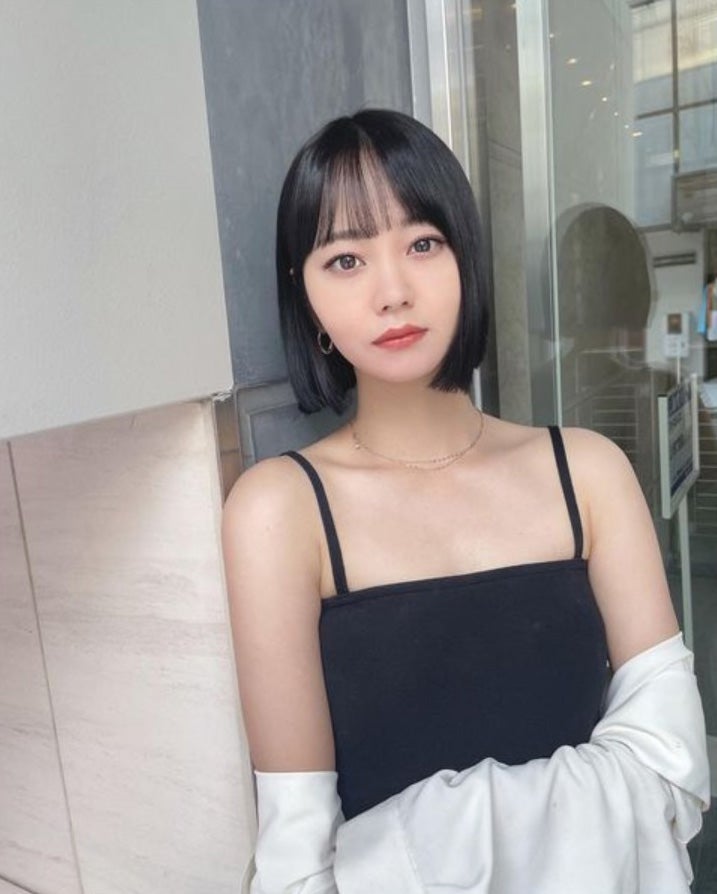 NANAMI、ばっさりカットで暗髪ボブに「優勝」「美しい」の声