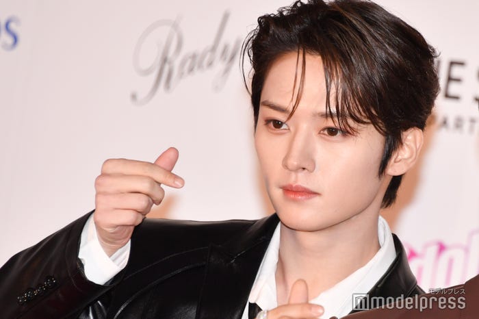 黒髪のリノ (C)モデルプレス