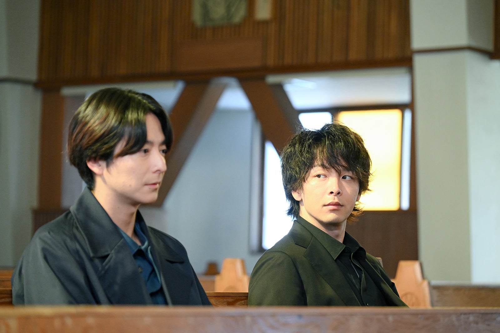 小池徹平、中村倫也「DOPE 麻薬取締部特捜課」第3話（C）TBS