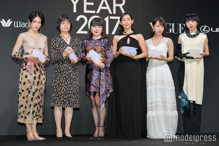 (左から)コムアイ、恩田陸氏、ブルゾンちえみ、木村多江、吉岡里帆、MIKIKO氏 (C)モデルプレス