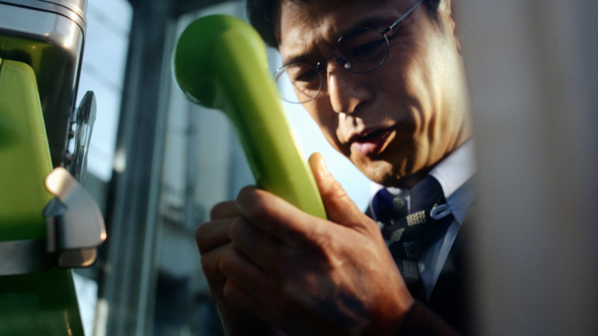 妻夫木聡「ひるまック『白昼の衝撃600円』篇（30秒）より（提供写真）